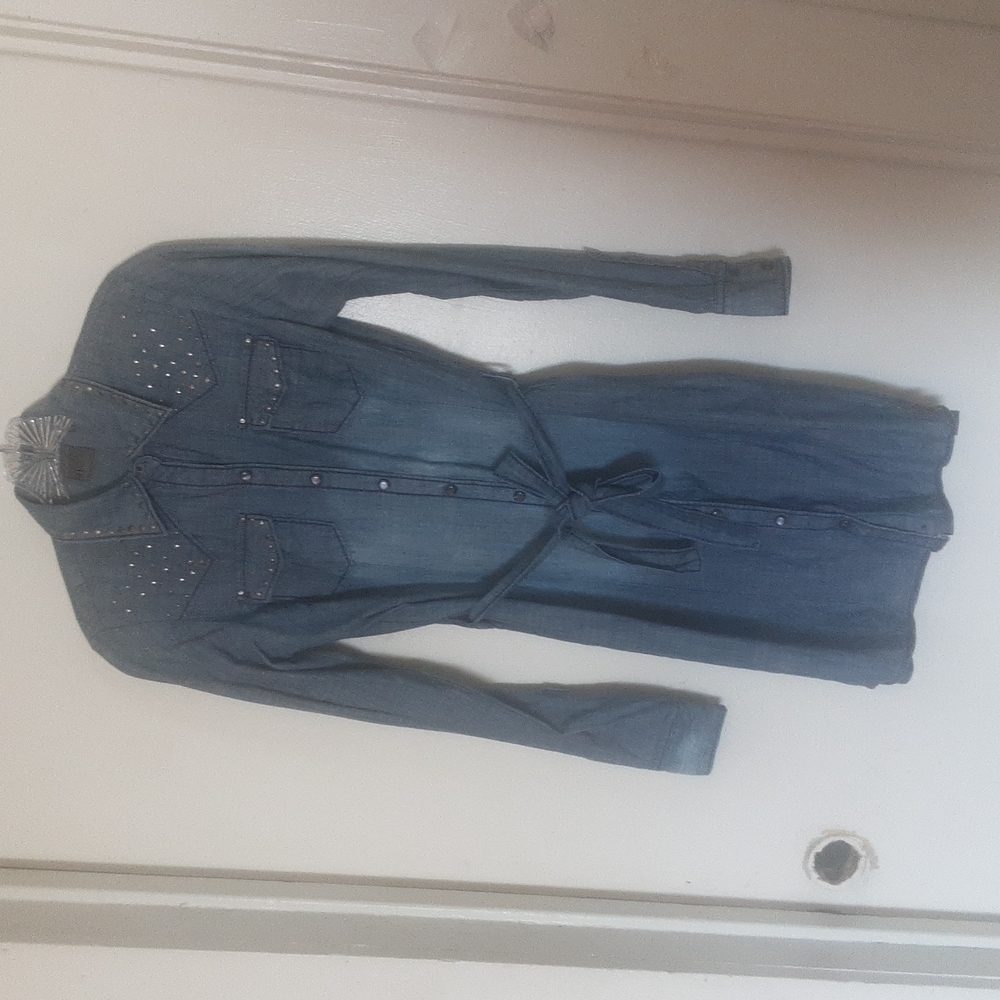 Southern Thread Denim Studded Full Snap Down Farmhouse Dress Sz S